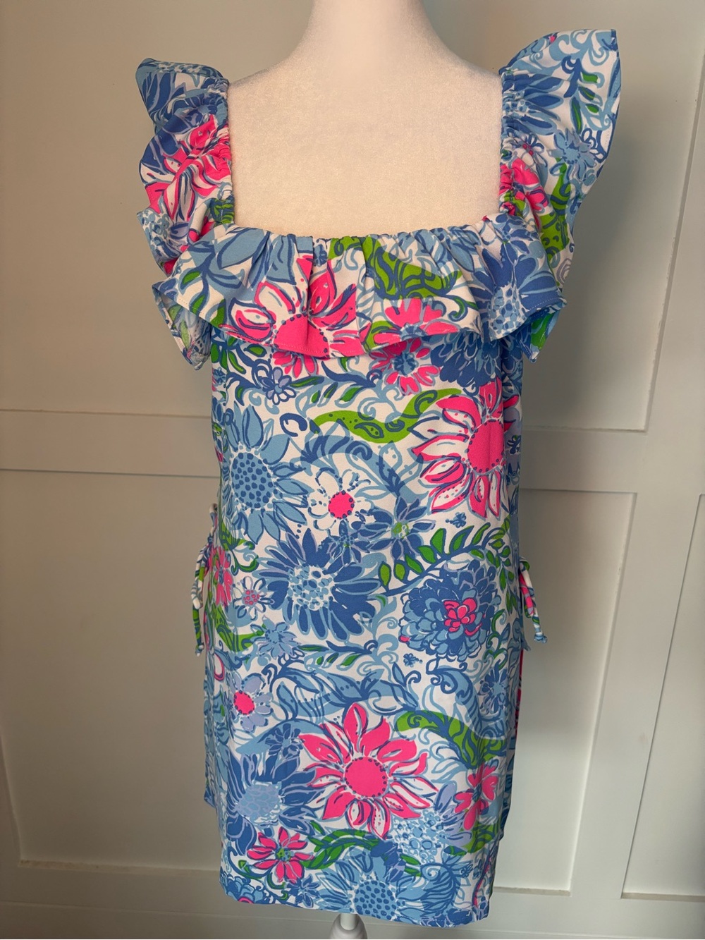 Lilly Pulitzer Zoya Ruffle Romper in Suns Out size 8 in excellent condition